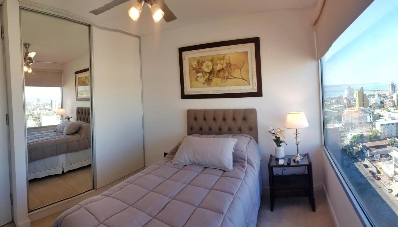 Departamento Super Centrico Con Vista Al Rio Parana