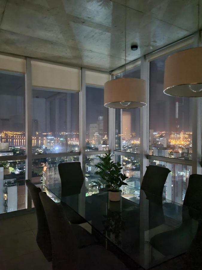 Departamento Súper Céntrico Con Vista Al Río Paraná *